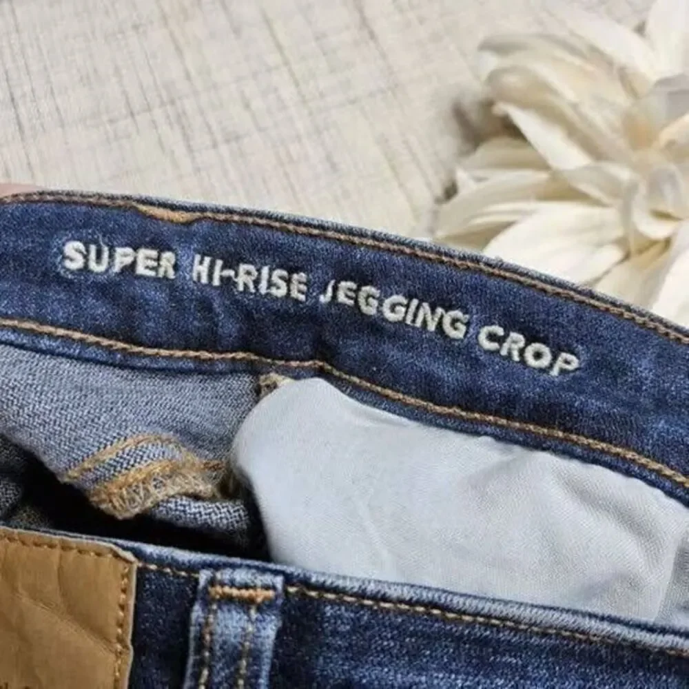 American Eagle Super Hi-Rise Jegging Crop Womens Blue Denim‎ Jeans Size 4